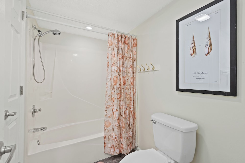 Sandpiper Beacon Beach Resort - photo 402