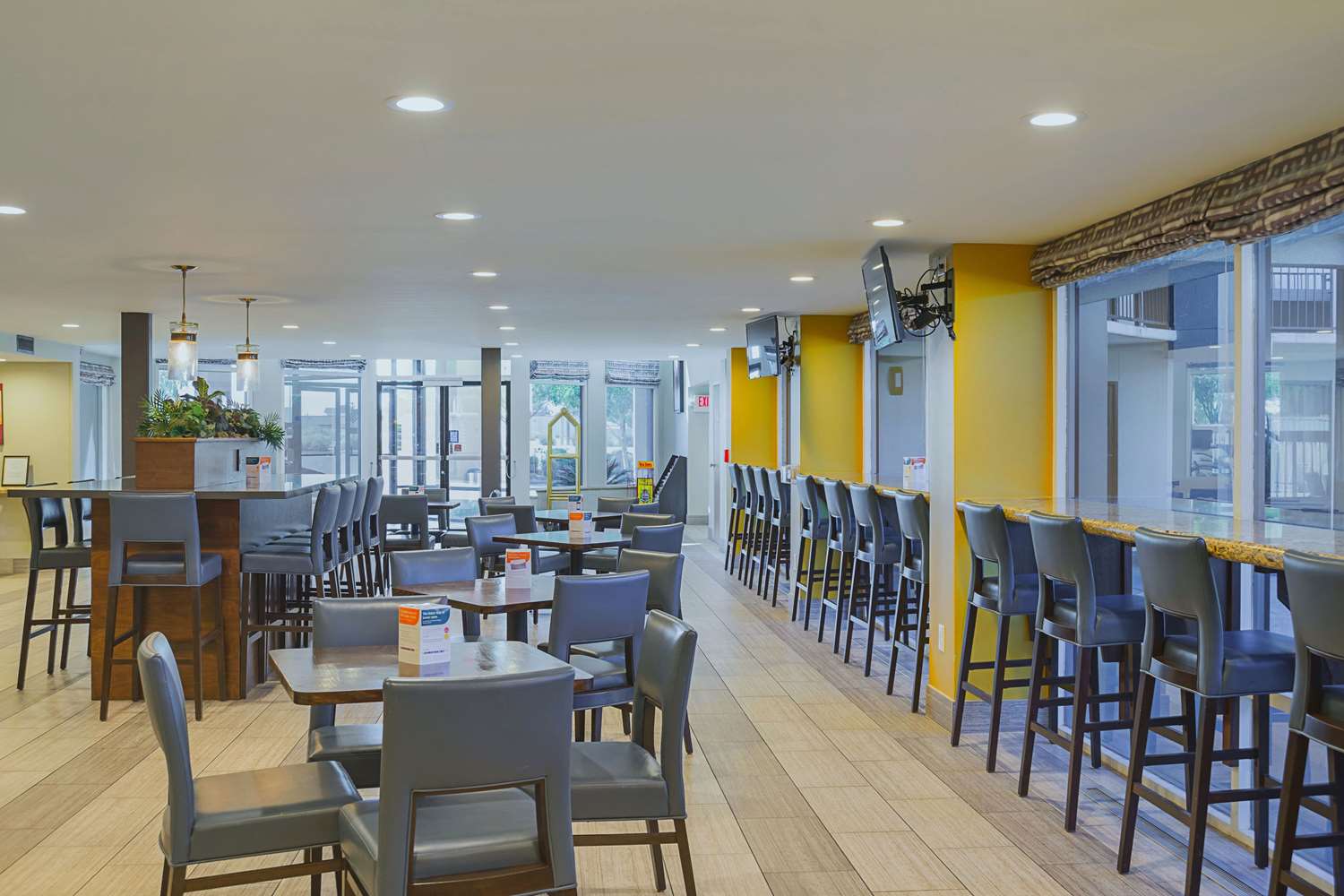 Quality Inn Phoenix North I 17 - photo 6