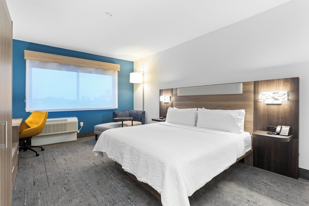 Holiday Inn Express & Suites Waco Downtown by IHG - photo 10