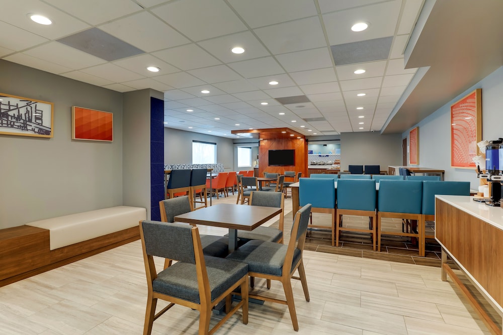 Holiday Inn Express Kenner New Orleans Airport an IHG Hotel - photo 27