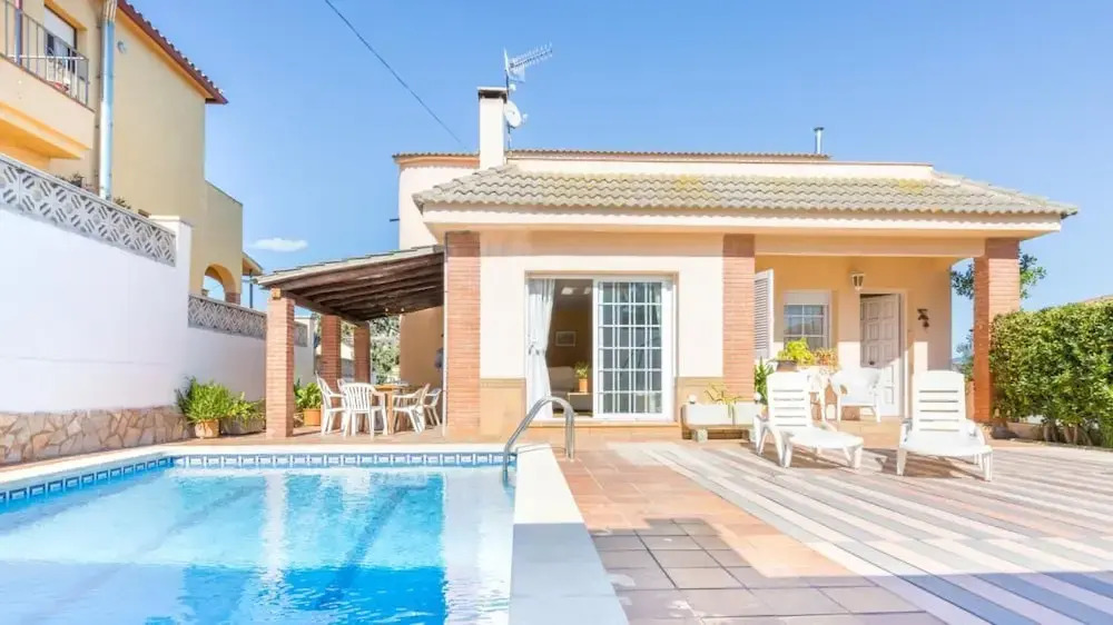 Del Pi in Blanes With 4 Bedrooms and 3 Bathrooms in Blanes, Spain