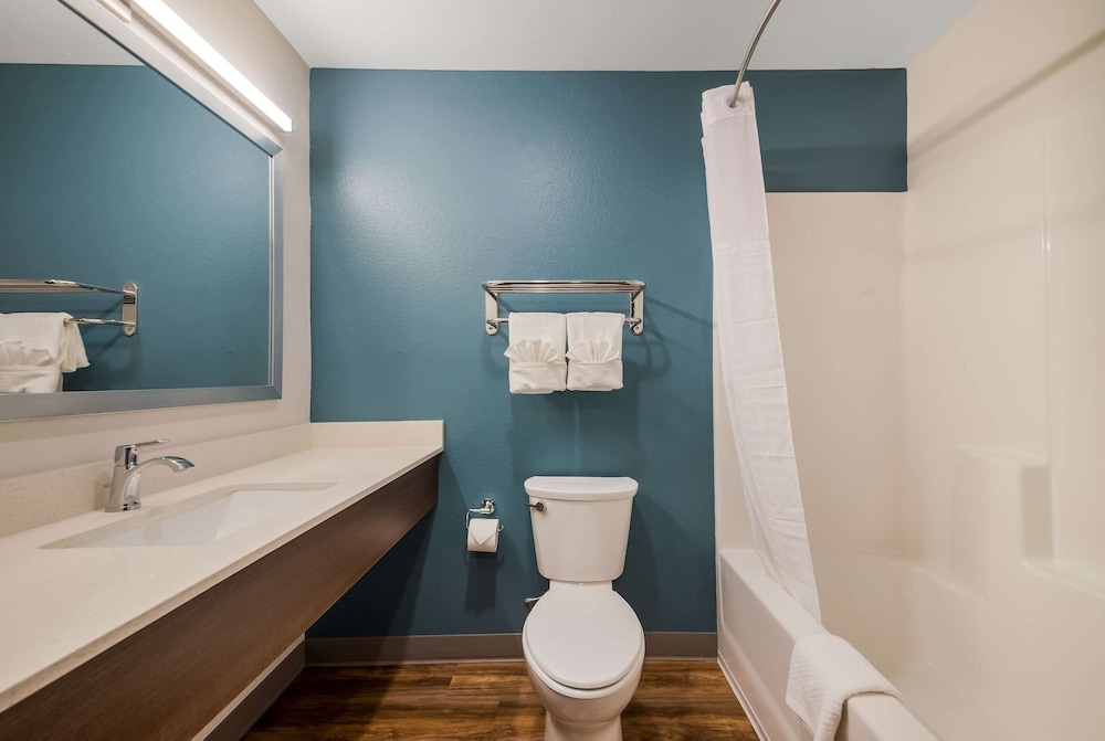 WoodSpring Suites Inverness - photo 17