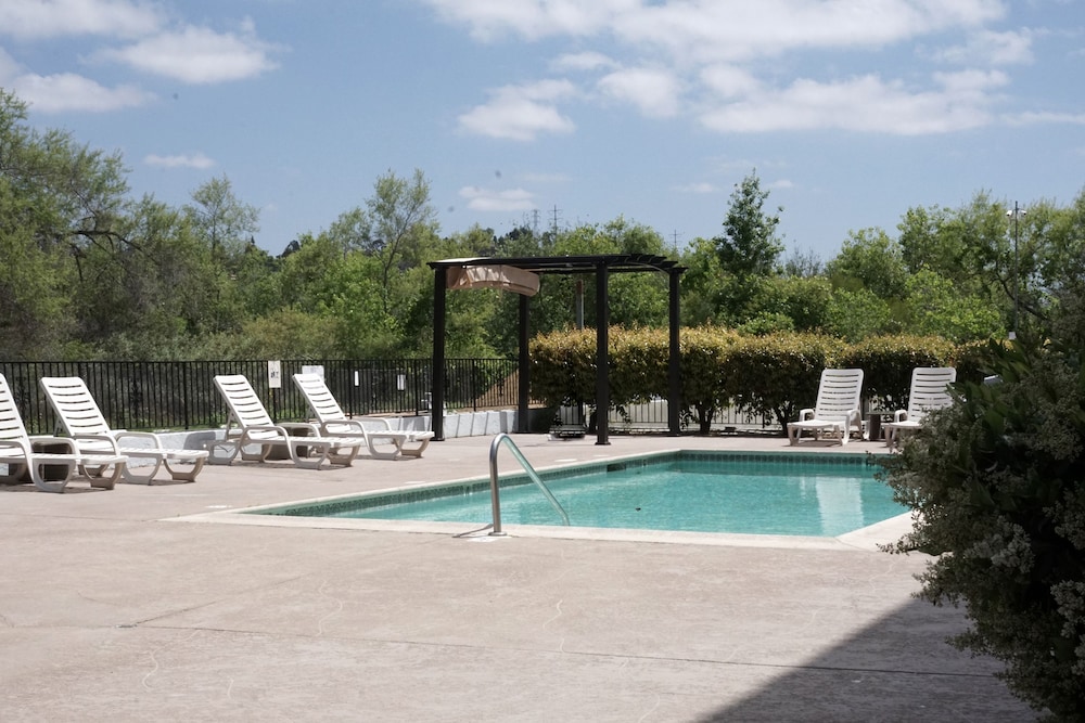 Riverleaf Inn Mission Valley - photo 20