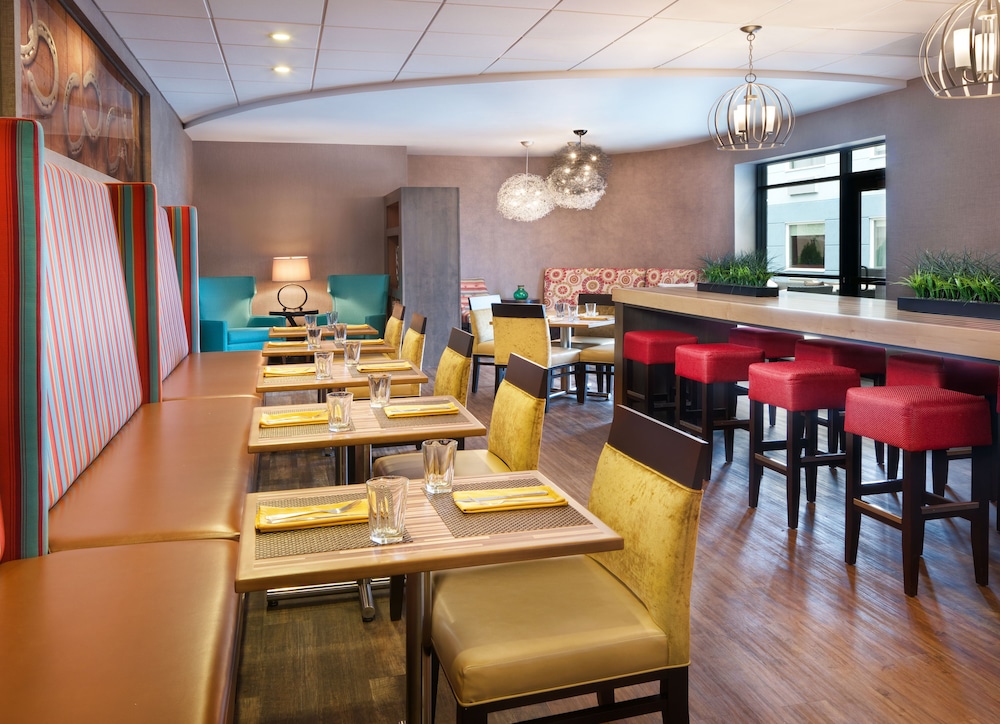 Hotel Indigo Cleveland Beachwood by IHG - photo 21