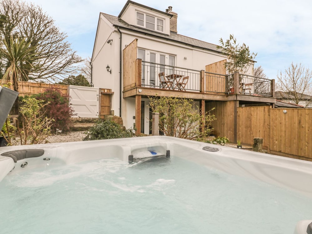 Crift Farm Cottage — 4-Star Luxury Hotel in Newquay, United Kingdom