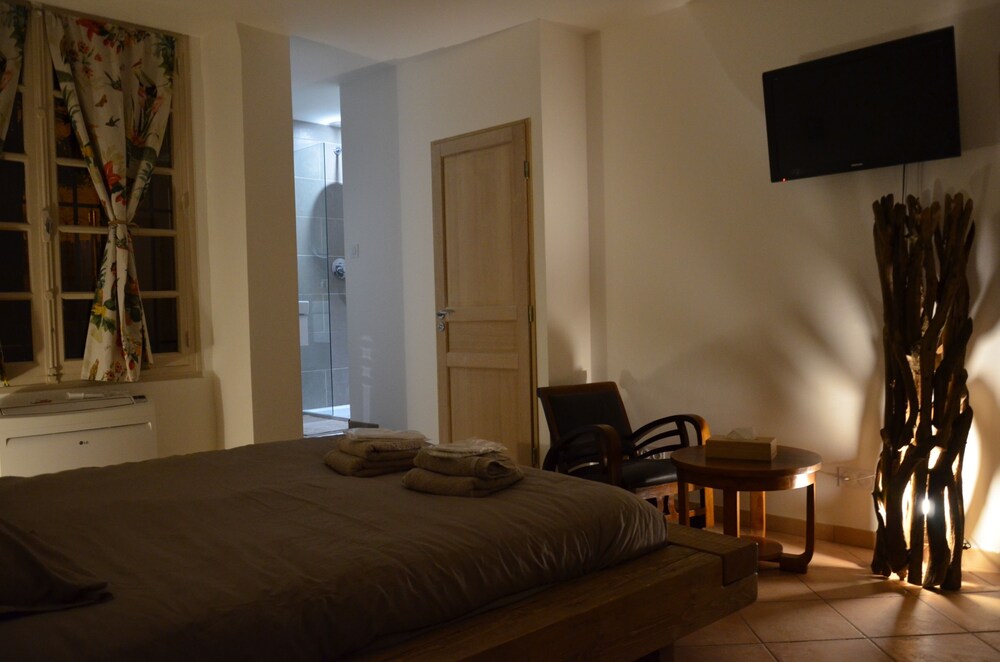 Locus Amoenus — Avignon — photo 3