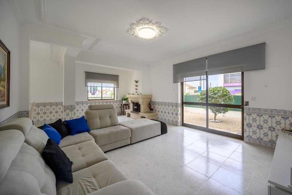 Casa Amarela — Charneca — photo 2