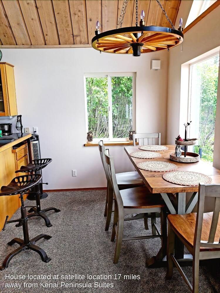Kenai Peninsula Suites - photo 13