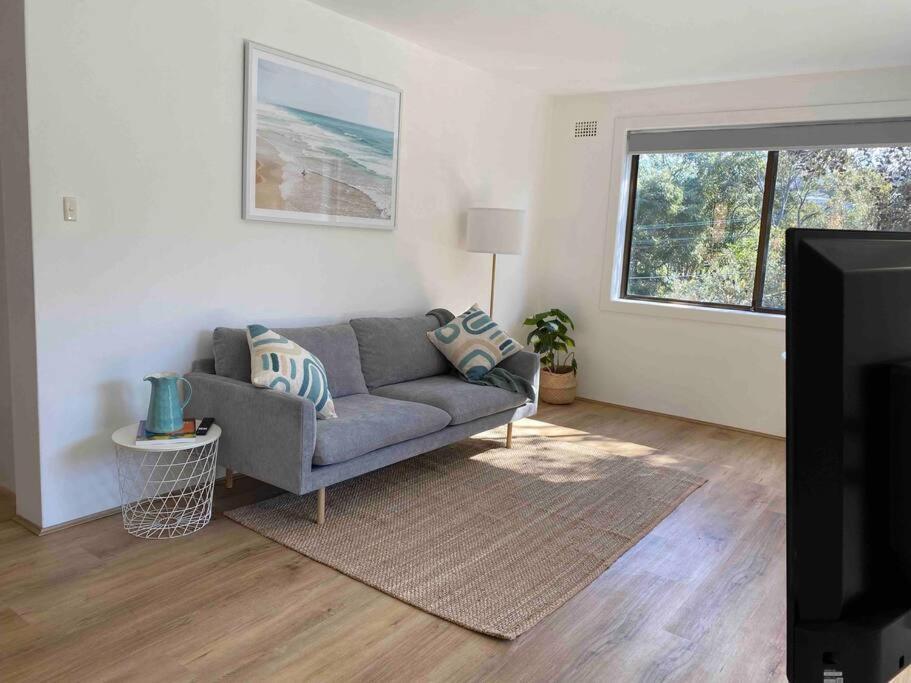 Stunning beachside 2 bedroom by EdgeTrip — 4-Star Luxury Hotel in Sydney, Australia