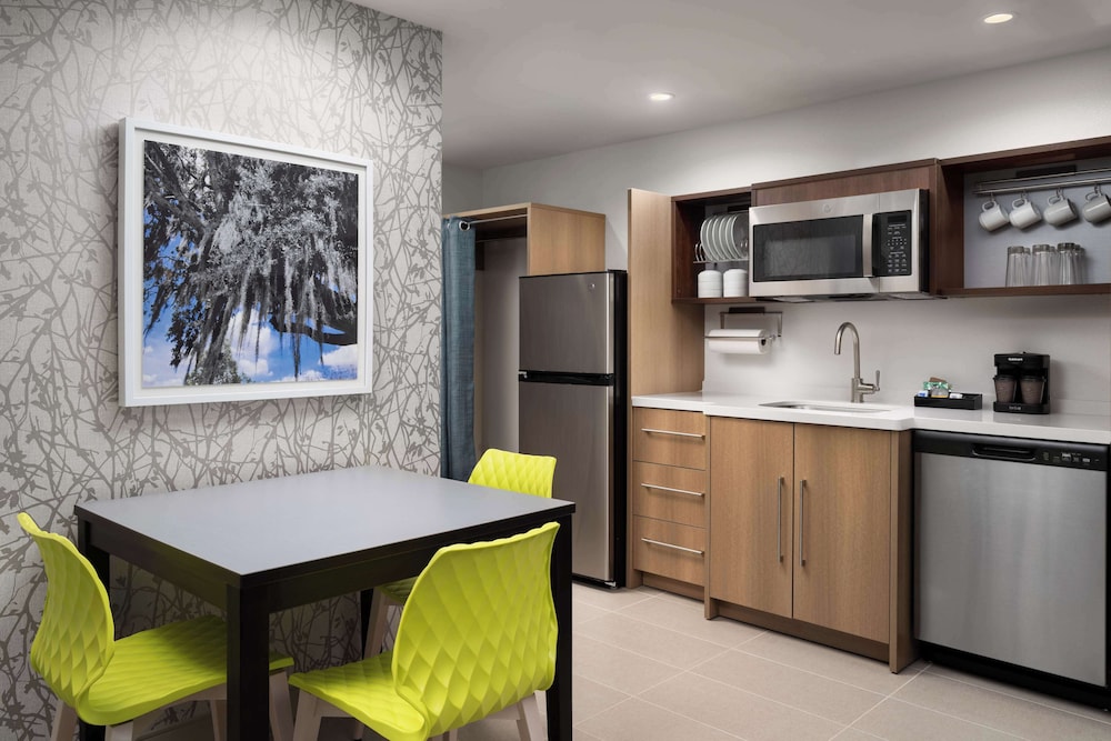 Home2 Suites by Hilton Winter Haven - photo 13