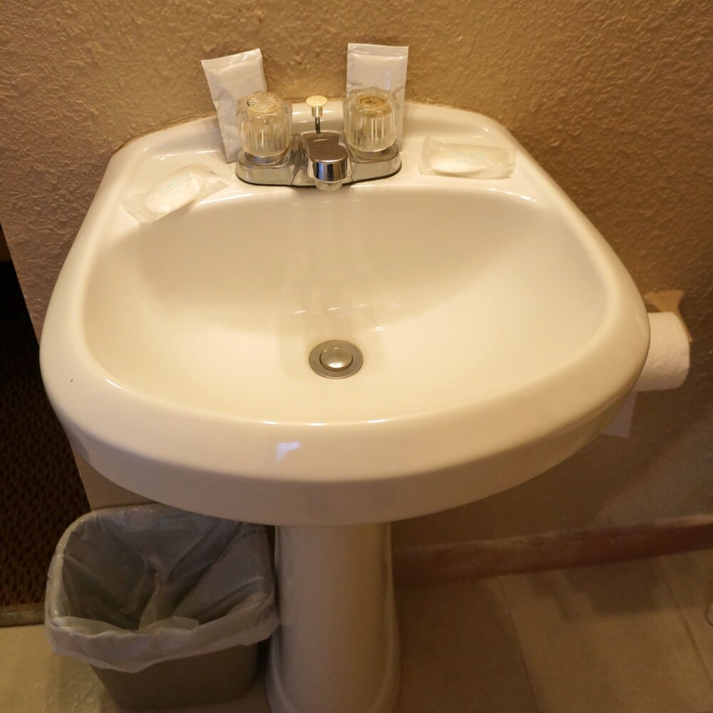 White Mountain Motel - photo 74