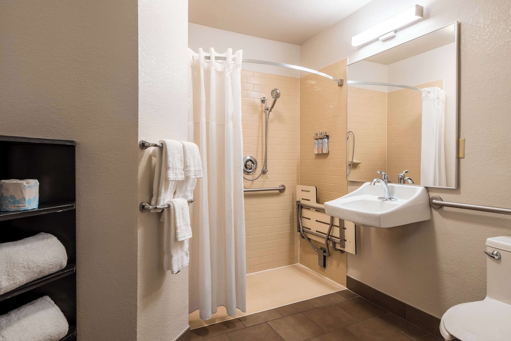 Sonesta Simply Suites Dallas Richardson - photo 20