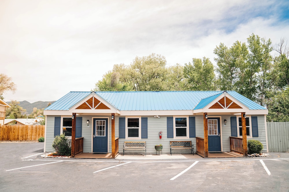 Salida Inn & Monarch Suites - photo 50