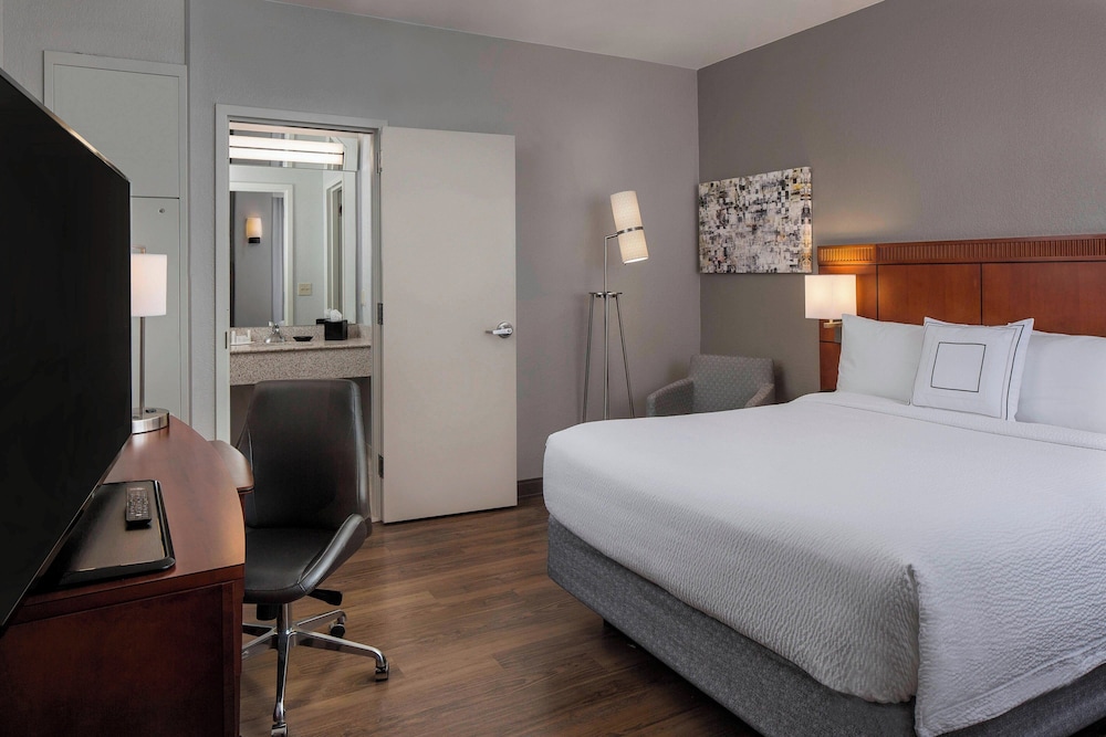 Courtyard by Marriott New Orleans Near the French Quarter - photo 7