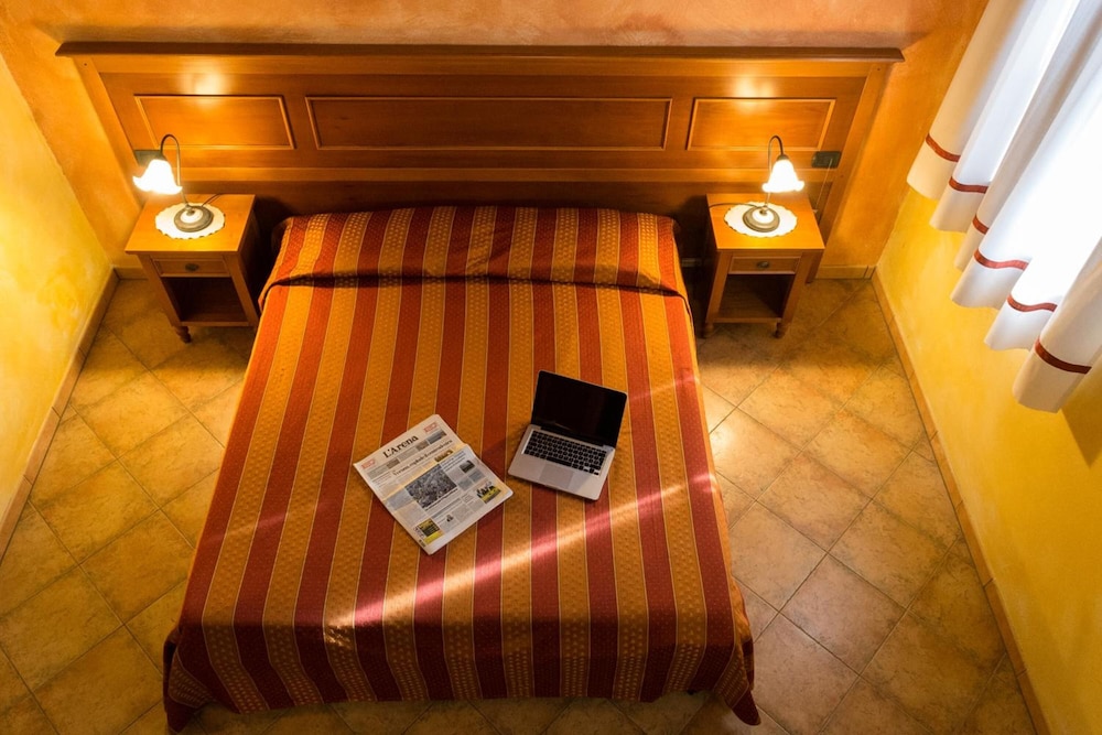 Agriturismo Tre Rondini — 4-Star Luxury Hotel in Legnago, Italy