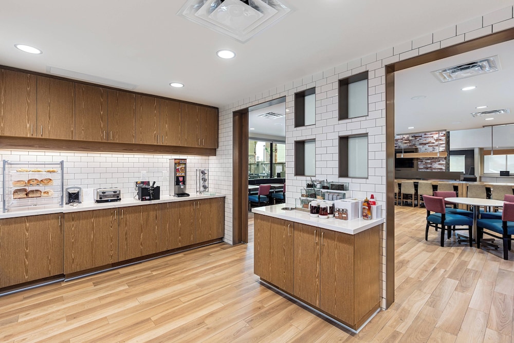 Residence Inn by Marriott Riverside Moreno Valley - photo 33