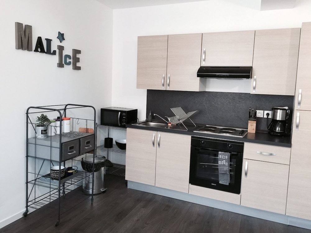 AppartsHotelsDe Ville — hotel in Bourg-Les-Valence
