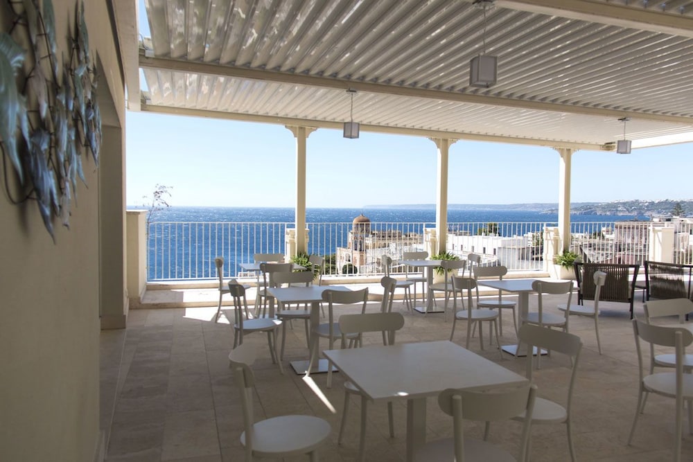 Est Hotel — Santa Cesarea Terme