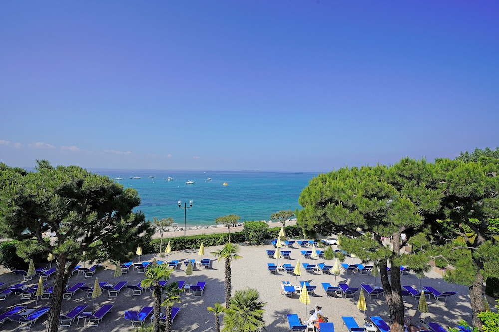 Hotel Du Lac et Bellevue in Bardolino, Italy