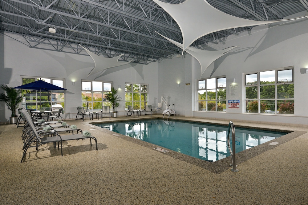 Holiday Inn Express Boston Milford by IHG - photo 19