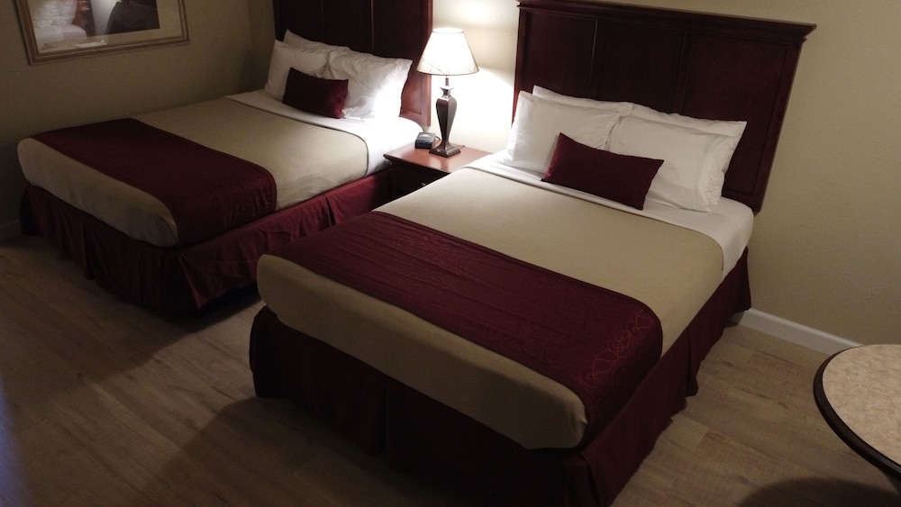 Homestead Motel - photo 11