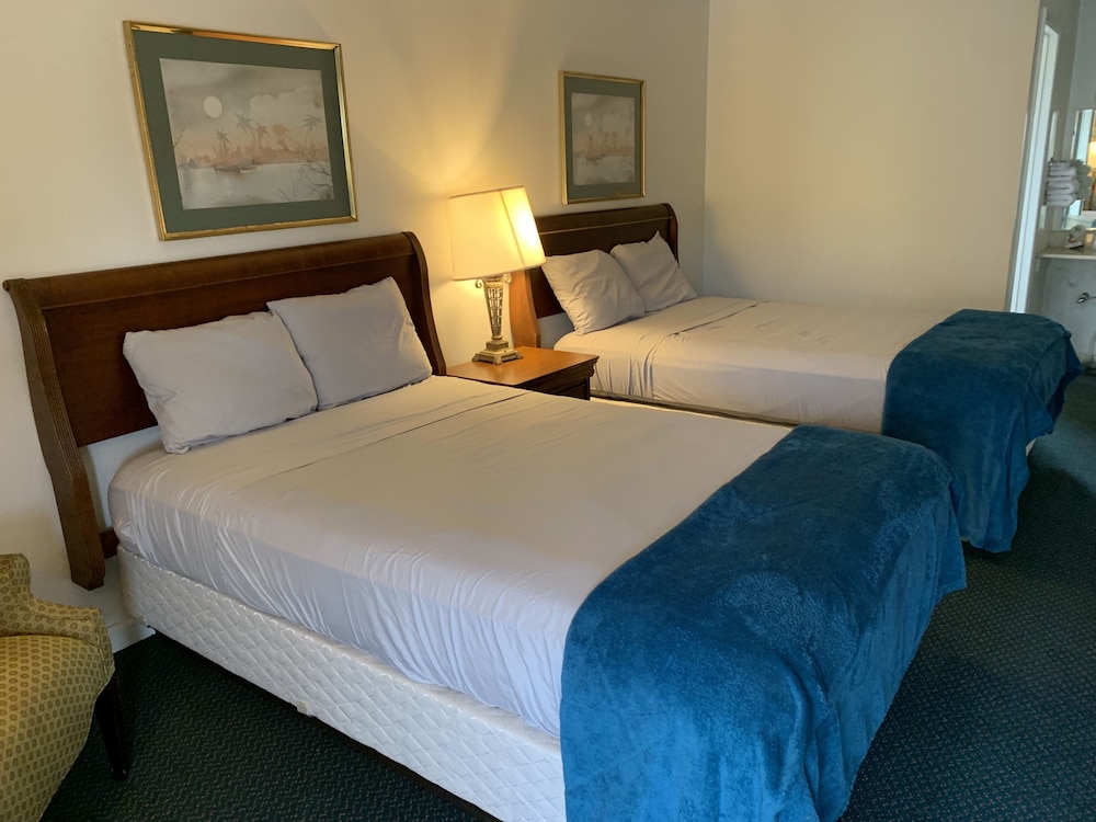 Motel 8 Lake City - photo 4