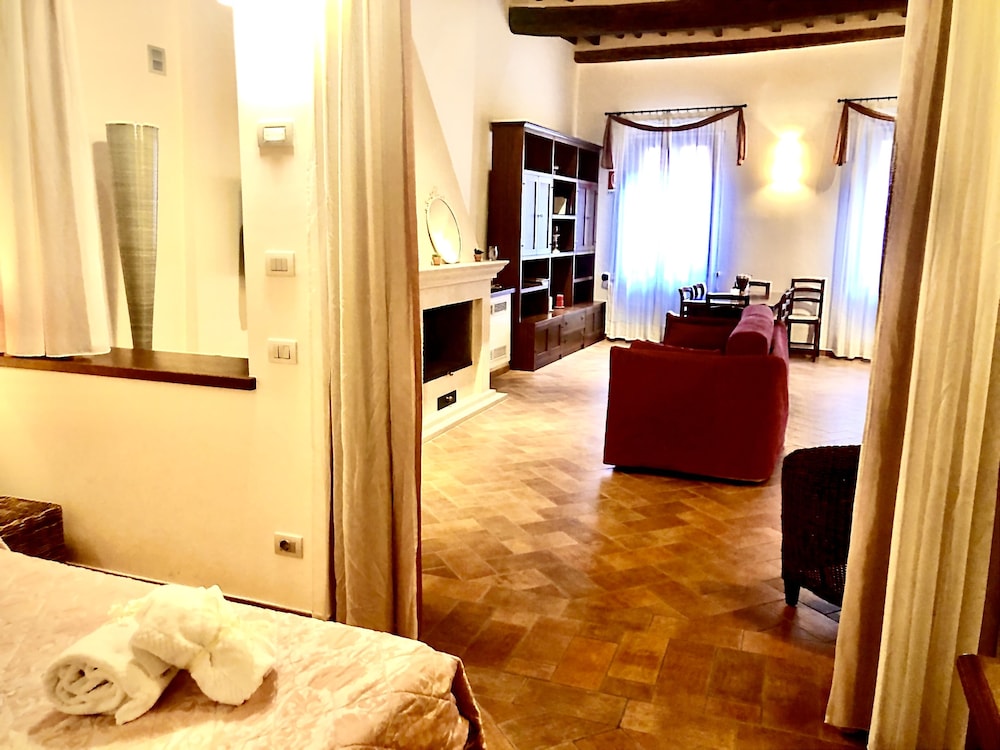 La Dimora nel Corso — 4-Star Luxury Hotel in Montepulciano, Italy