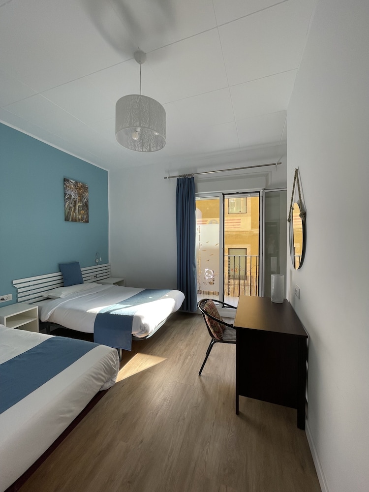Pensión Bertolín - last minute hotel in Barcelona