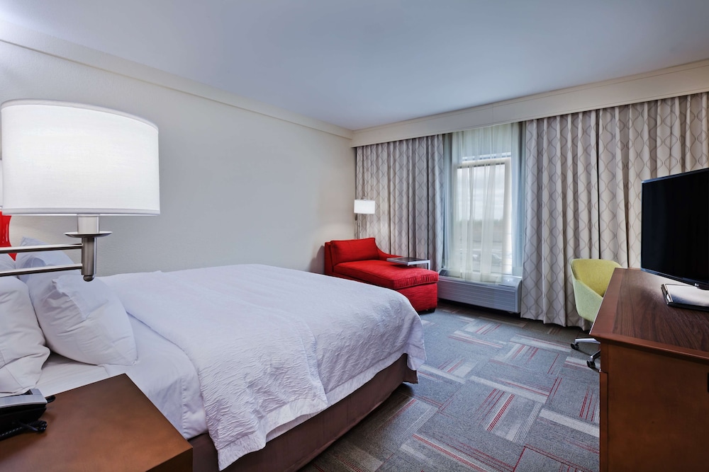 Hampton Inn & Suites Claremore - photo 18