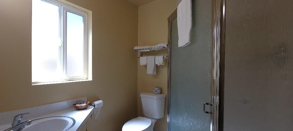 Lakeview Inn Lucerne - photo 41