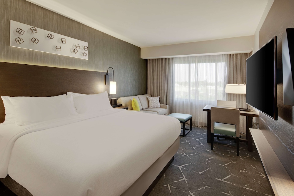 Embassy Suites by Hilton Atlanta Perimeter Center - photo 14