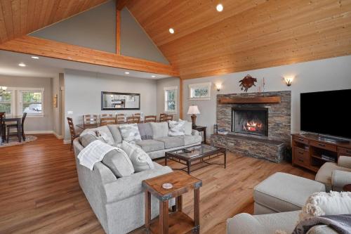 Five Peaks ac hot Tub 5br 3.5ba - photo 25
