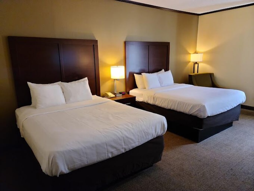 Ardmore Inn & Suites - photo 17
