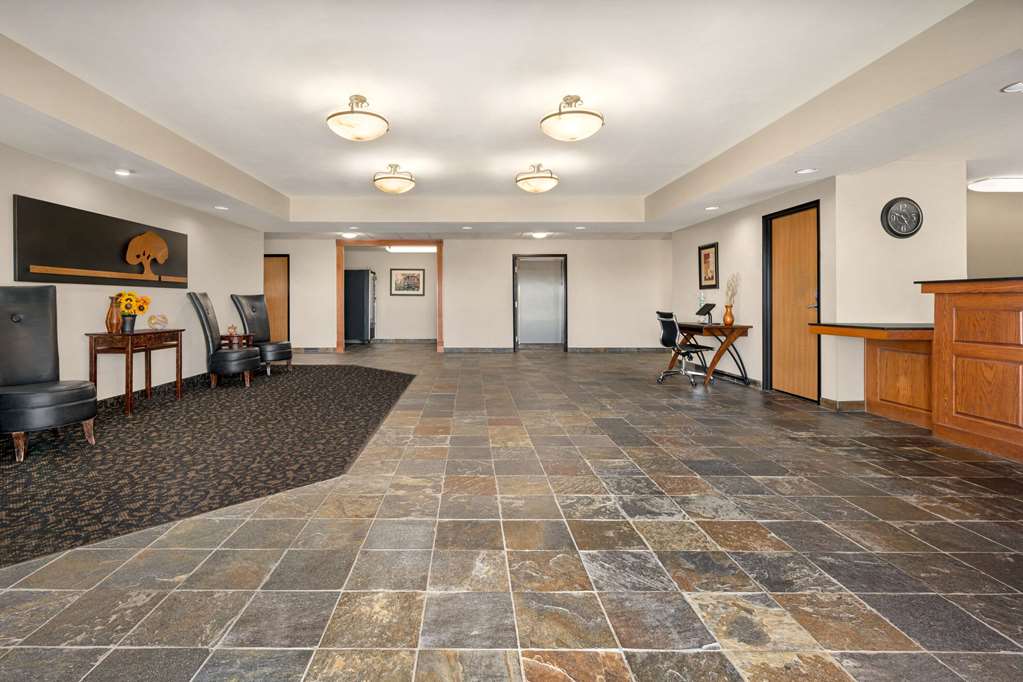 Baymont by Wyndham Fremont - photo 12