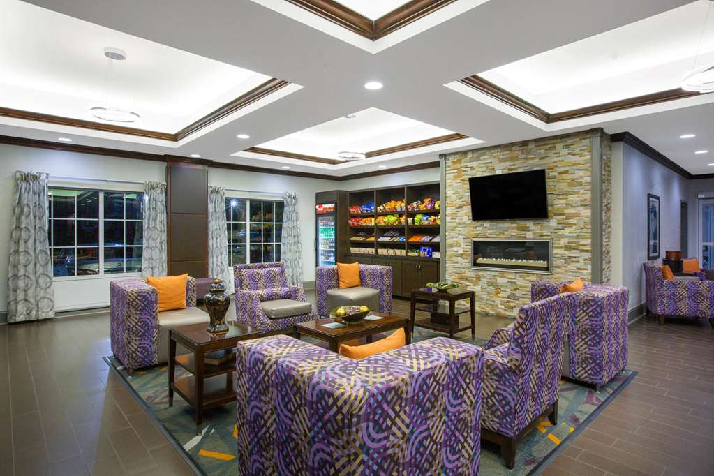 La Quinta Inn & Suites by Wyndham Tupelo - photo 5