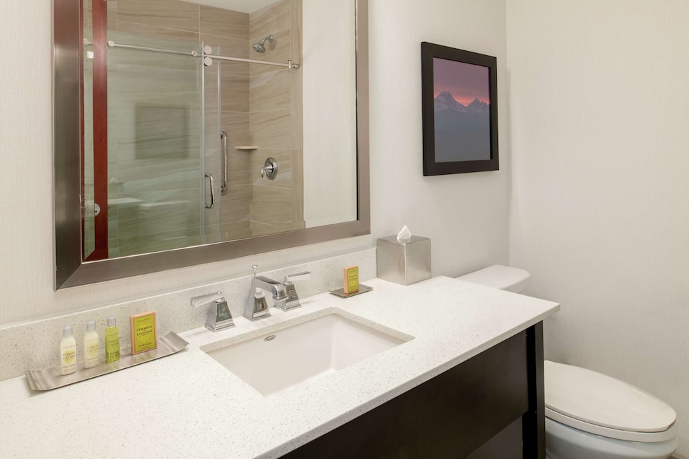 DoubleTree by Hilton Portland Tigard - photo 22