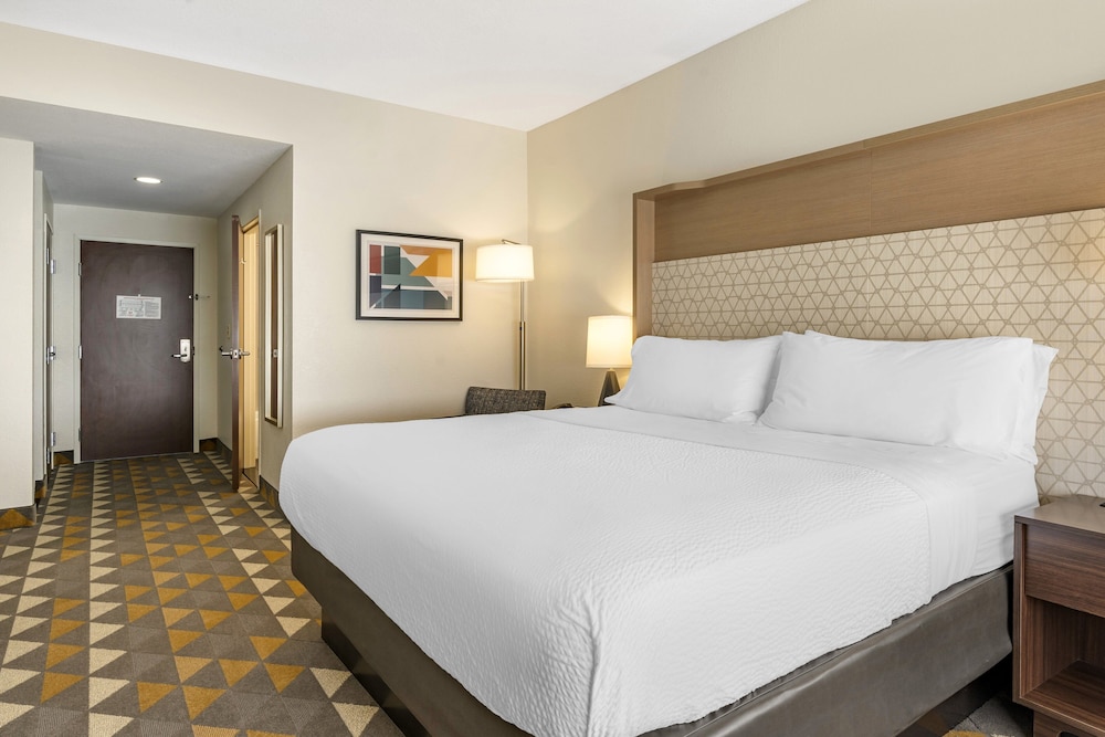 Holiday Inn Louisville Airport South by IHG - photo 14