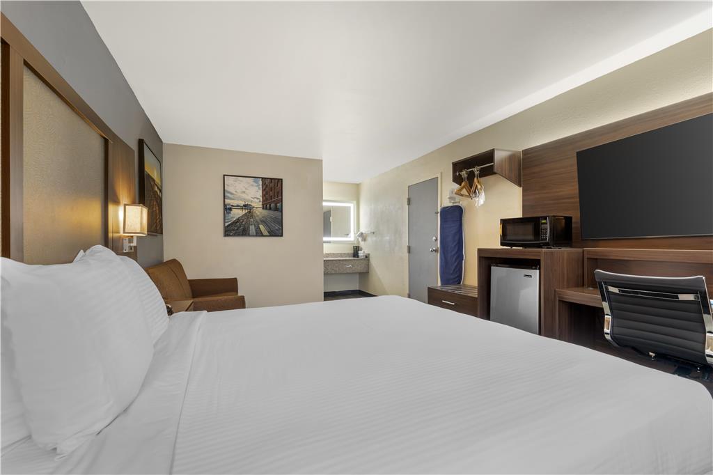 Best Western Salisbury Plaza - photo 29