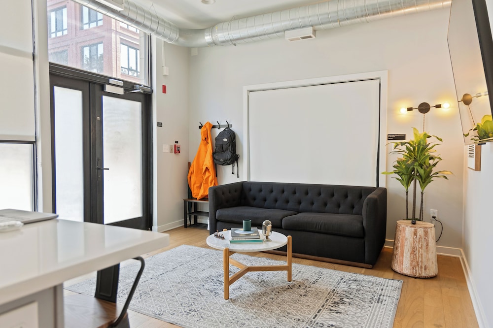 Sosuite at The Vine Old City - photo 55