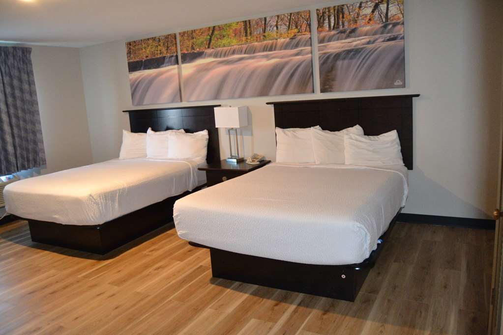 Days Inn and Suites by Wyndham Sikeston - photo 38