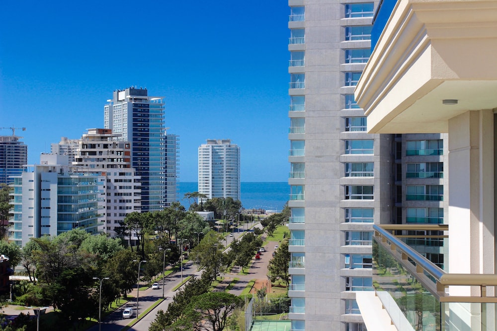 Edif. Place Lafayett Piso 19 3 dormitorios y excelentes amenities — 4-Star Luxury Hotel in Punta Del Este, Uruguay