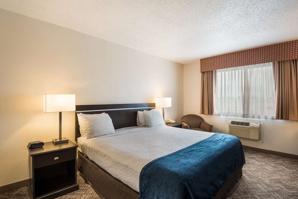 Best Western Mt. Pleasant Inn - photo 28