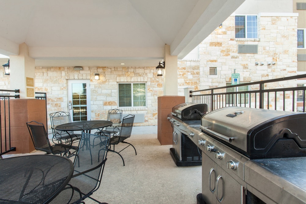 Candlewood Suites New Braunfels by IHG - photo 12