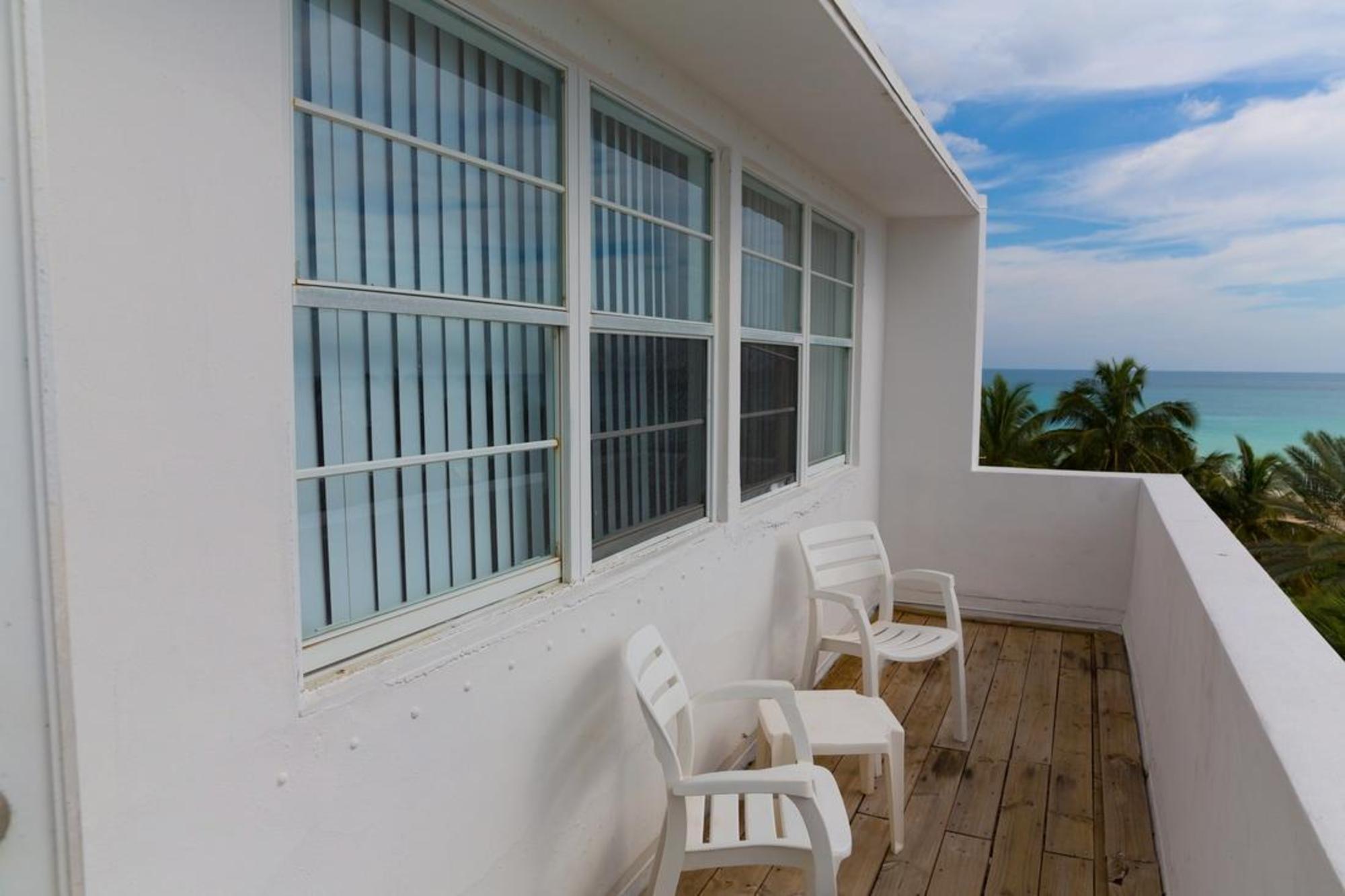 Ocean Surf Hotel - photo 9