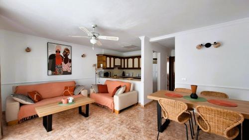 Francy Place - carbon neutral hotel in Arona