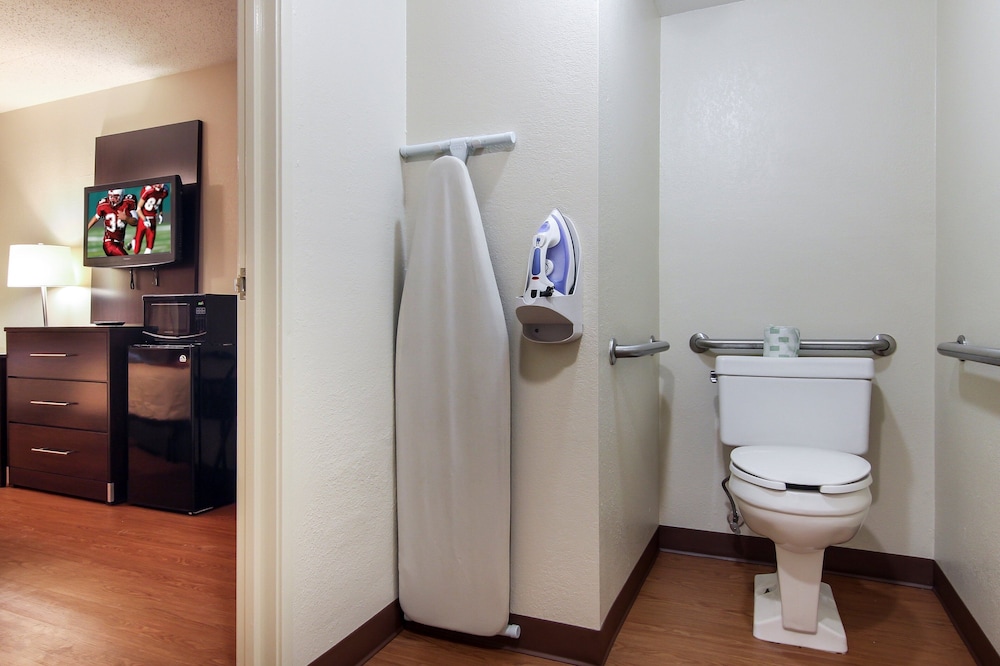 Red Roof Inn Detroit Troy - photo 21