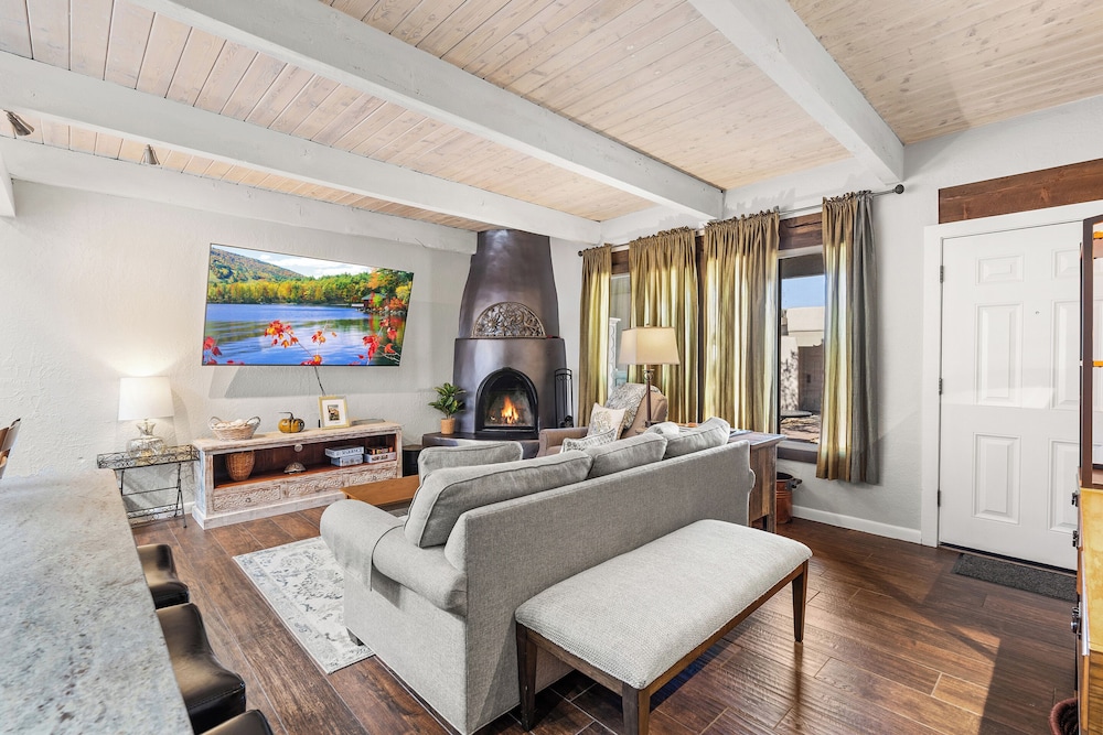 Fort Marcy Suites by All Seasons Resort Lodging - photo 86