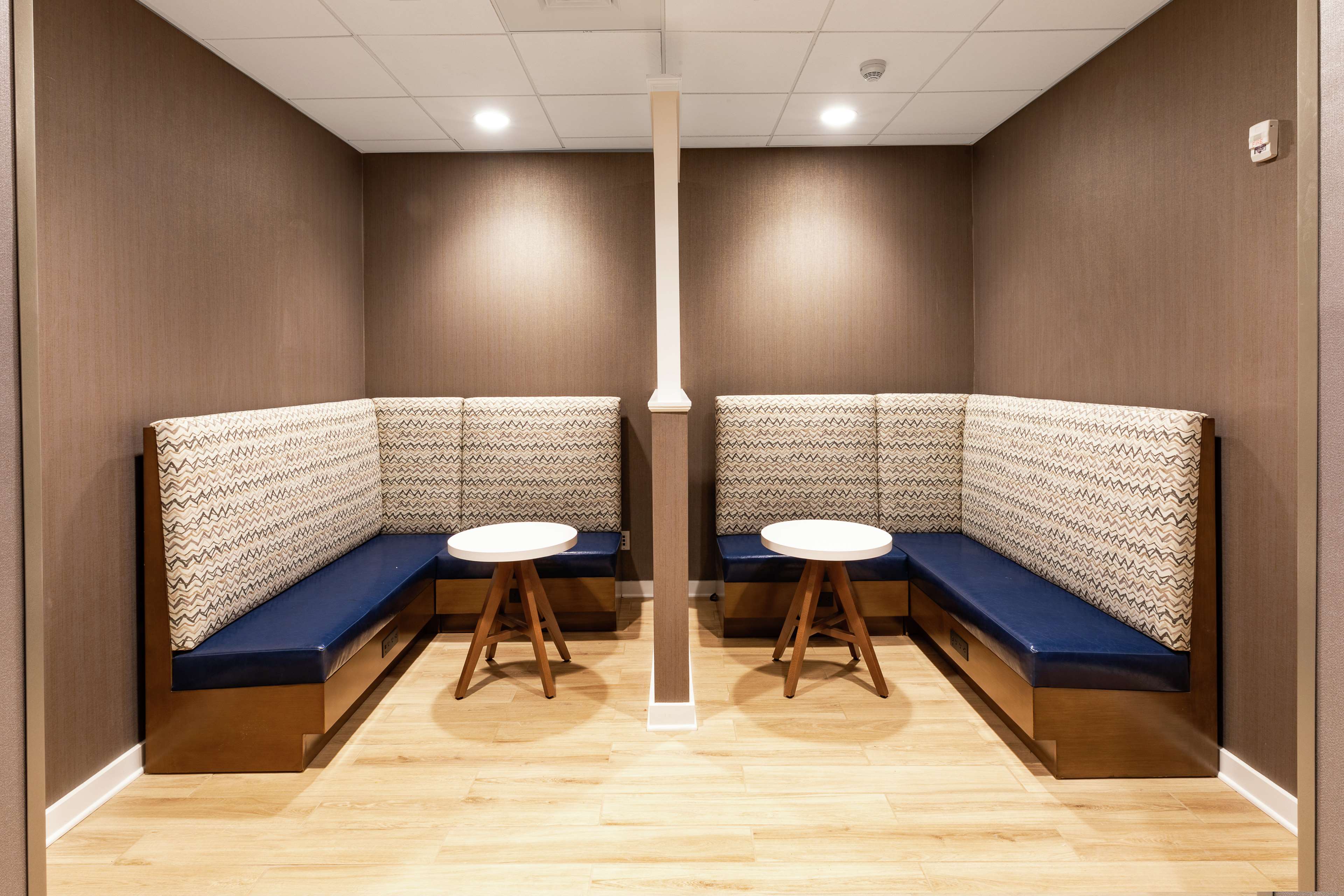 Hampton Inn & Suites Columbia Killian Road - photo 12