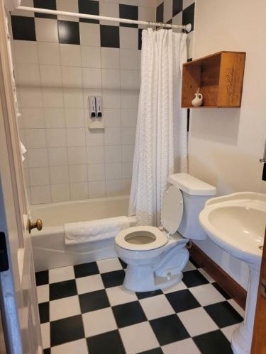 Oak Hill Inn - photo 20