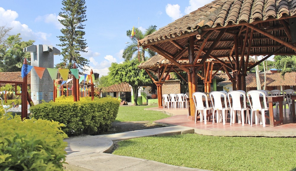 La Oliva Club Centro Campestre - carbon neutral hotel in Candelaria